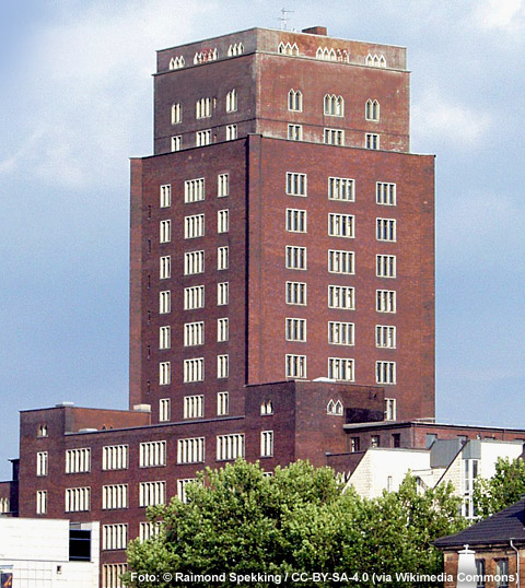 Hansahochhaus, Foto: © Raimond Spekking / CC-BY-SA-4.0 (via Wikimedia Commons)